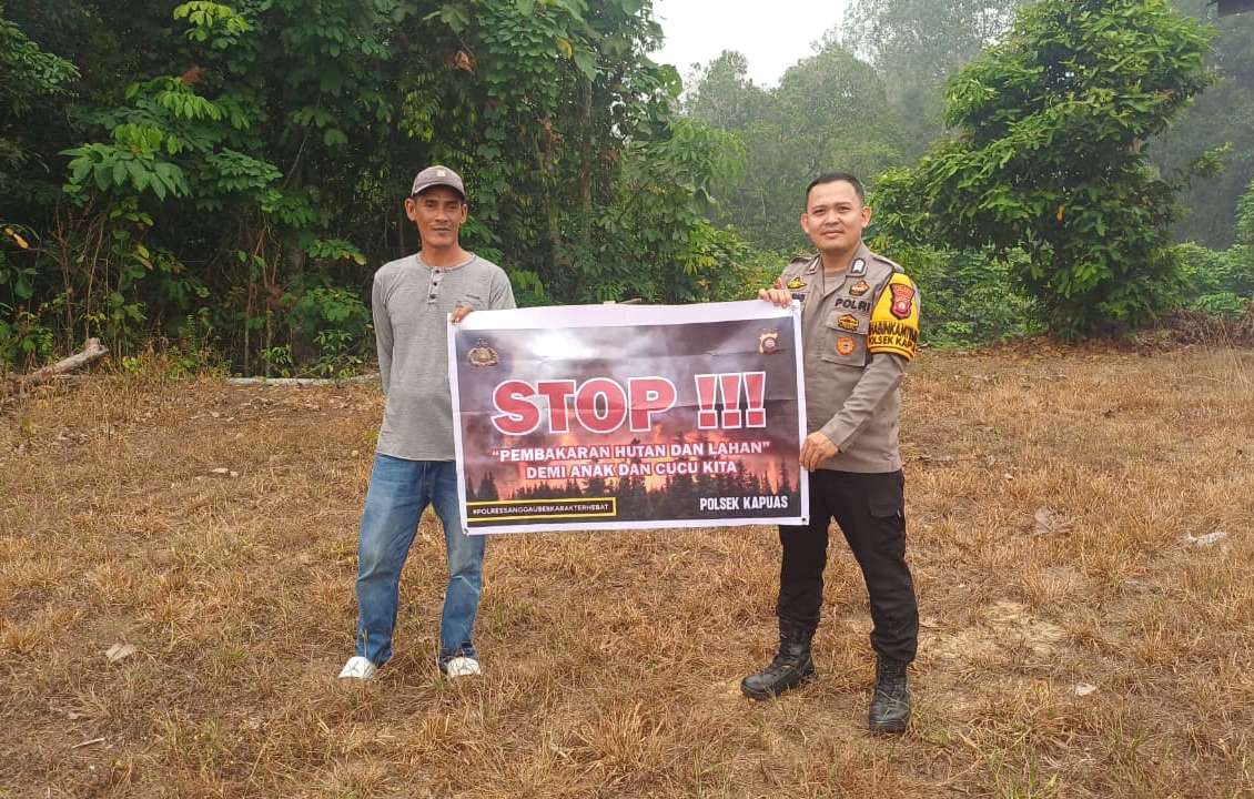 Bhabinkamtibmas Polsek Kapuas Edukasikan Warga Cegah Karhutla Sejak Dini